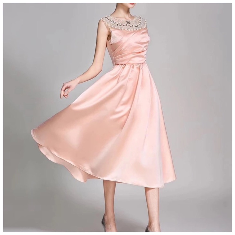 Gorgeous Silk Satin Cocktail Dress The Torie - Picture 2 of 12